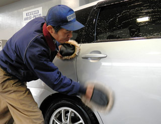 洗車の様子　手洗い洗車